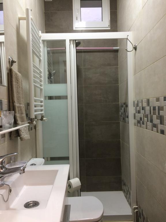 Apartment Tirso Molina Madrid Eksteriør billede